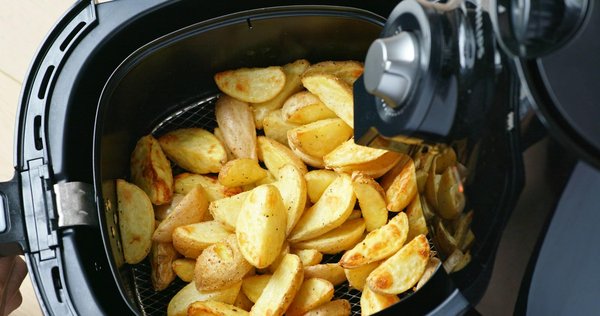 Découvrez l'efficacité des friteuses sans huile de 10L